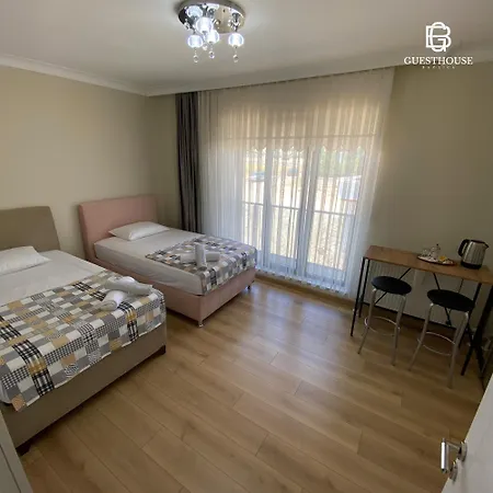 Guest house Double With Bathroom And Breakfast 3*